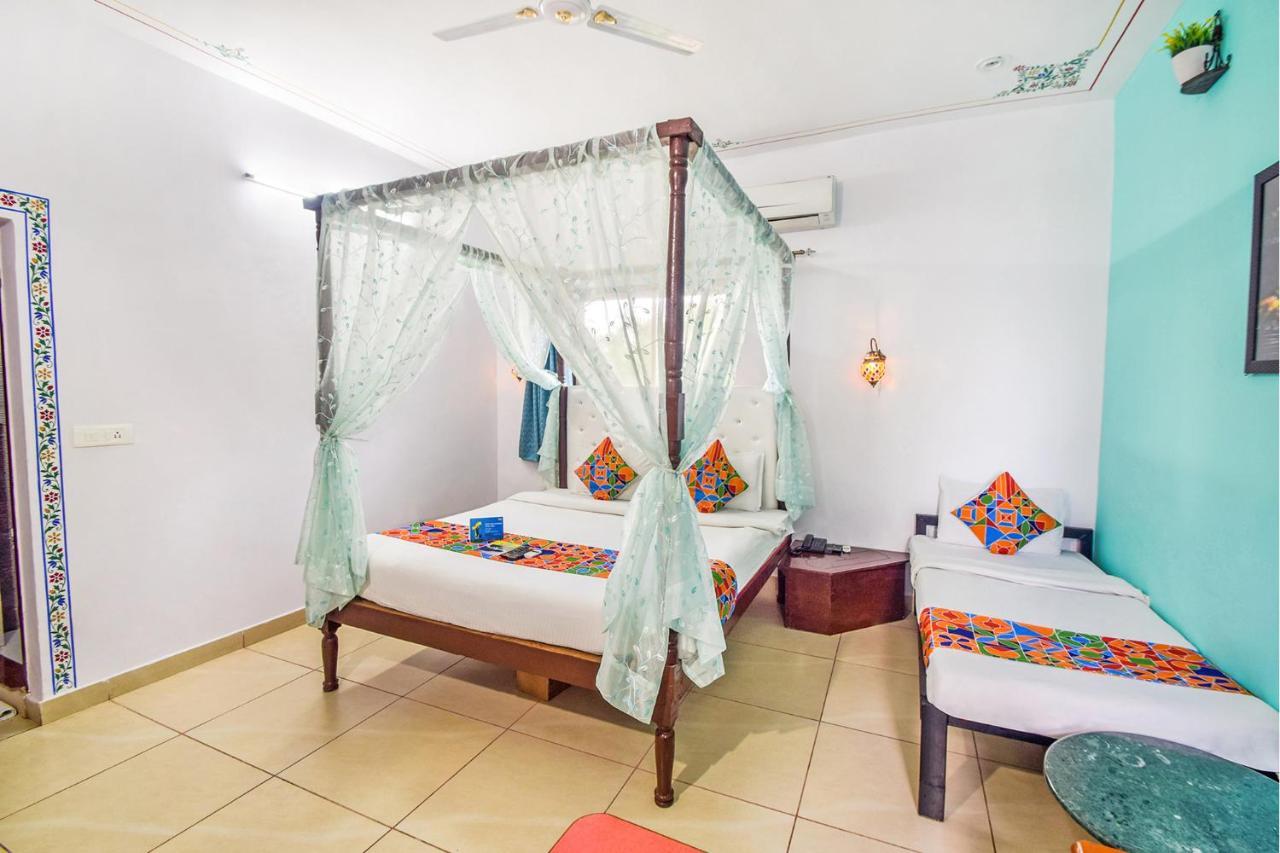 Fabhotel Everest International Udajpur Zewnętrze zdjęcie
