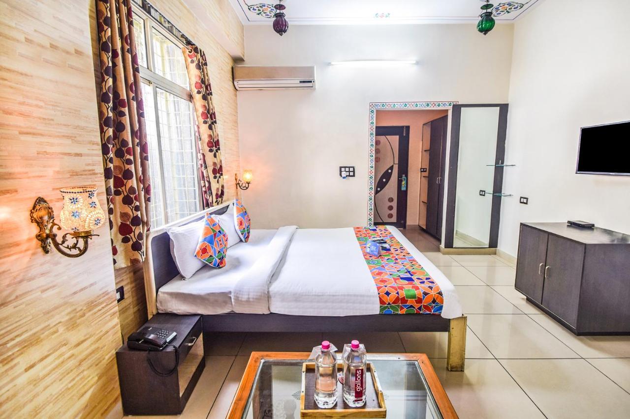Fabhotel Everest International Udajpur Zewnętrze zdjęcie