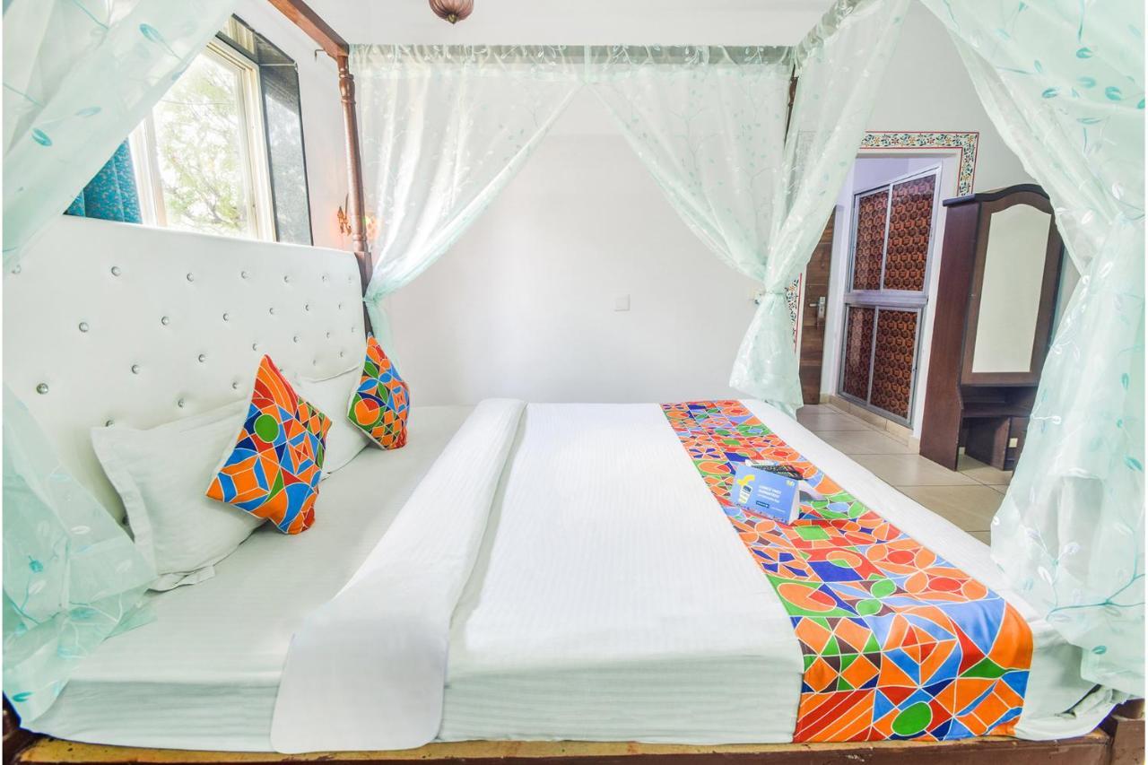 Fabhotel Everest International Udajpur Zewnętrze zdjęcie